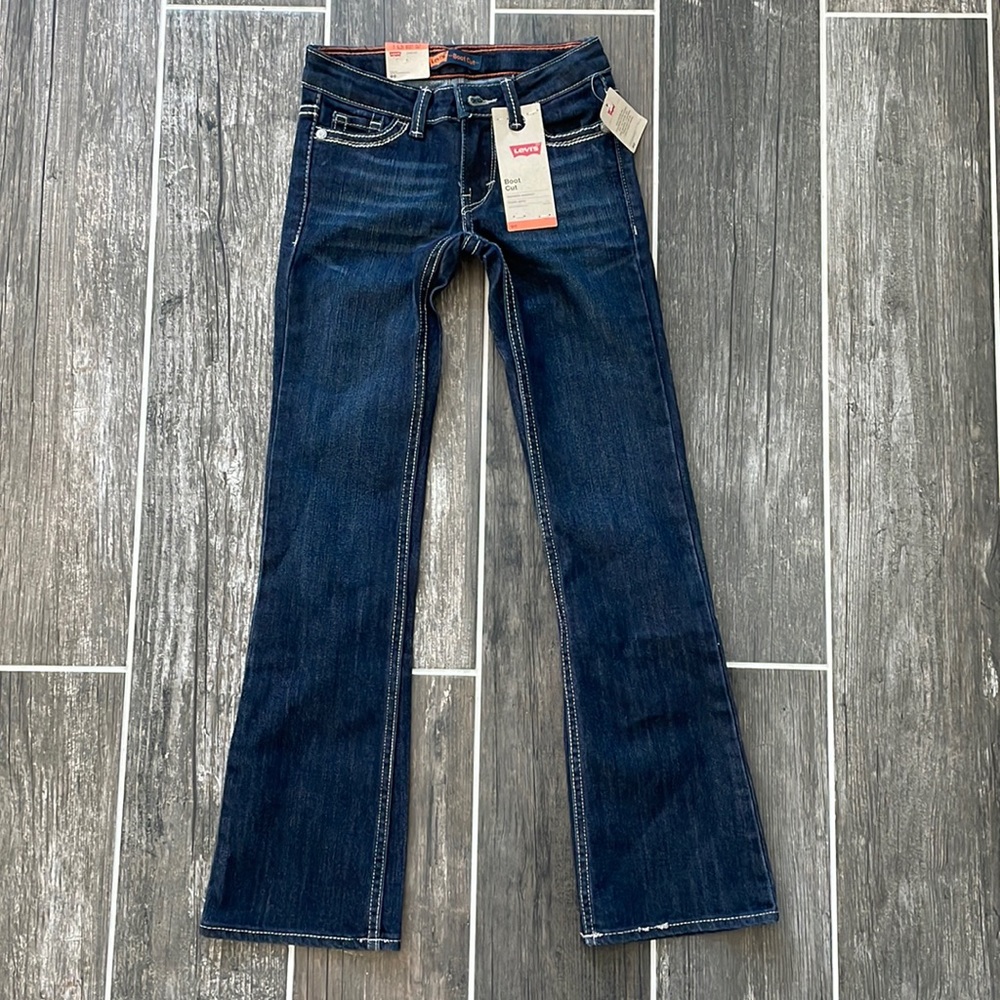 NWT Levi’s slim boot cut jeans size 7